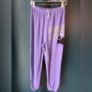 FREECITY sweatpant. Size Medium.